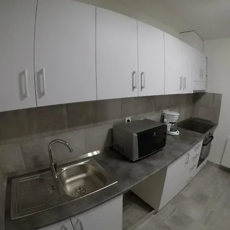 Airport Premium Apartamento *